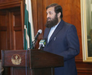 Governor of Pakistan's Punjab congratulated the private sector for developing high-quality rice varieties