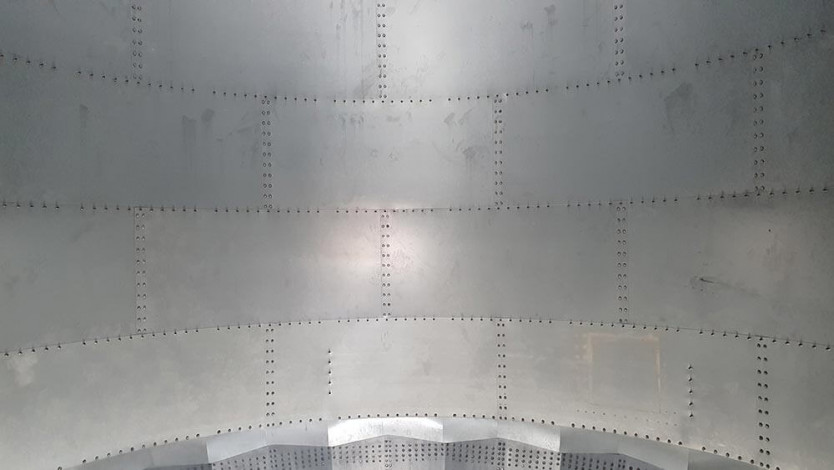Flat metal sheet lining for silos: by Silos Cordoba